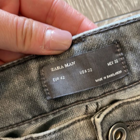 ZARA Ripped Skinny Jean - Picture 2 of 6